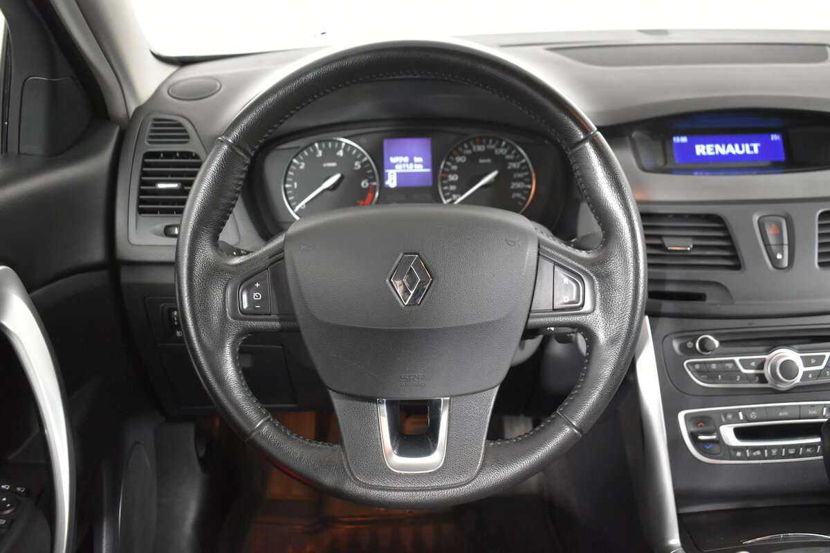 Купить Renault Latitude с пробегом. Фото: #12
