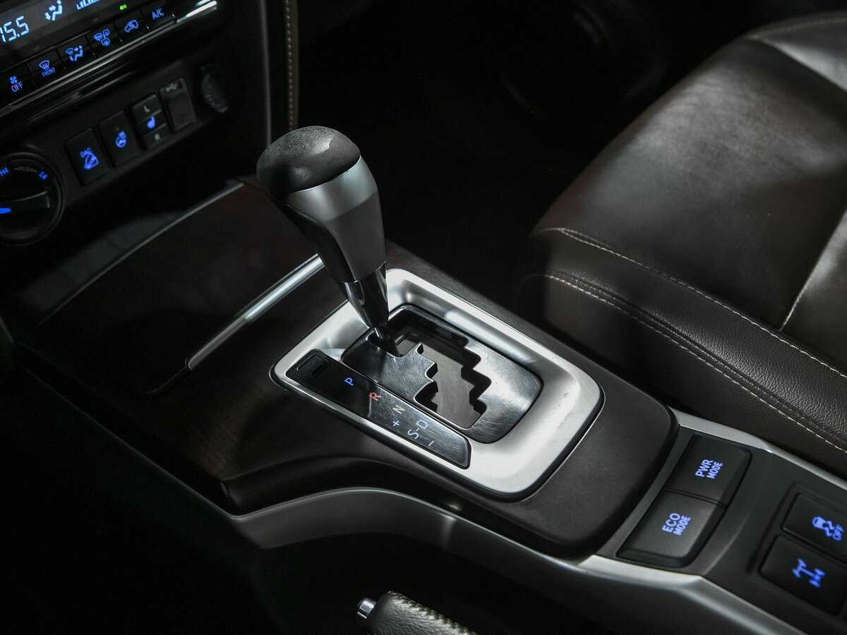 Купить Toyota Fortuner с пробегом. Фото: #13