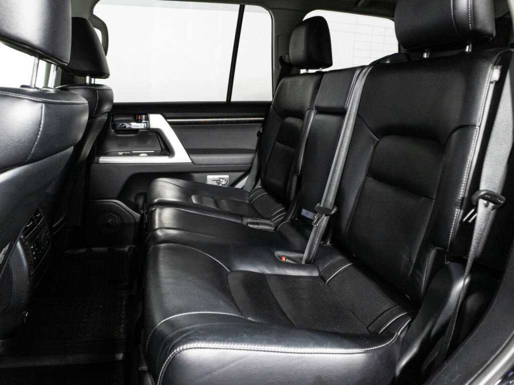Купить Toyota Land Cruiser с пробегом. Фото: #9