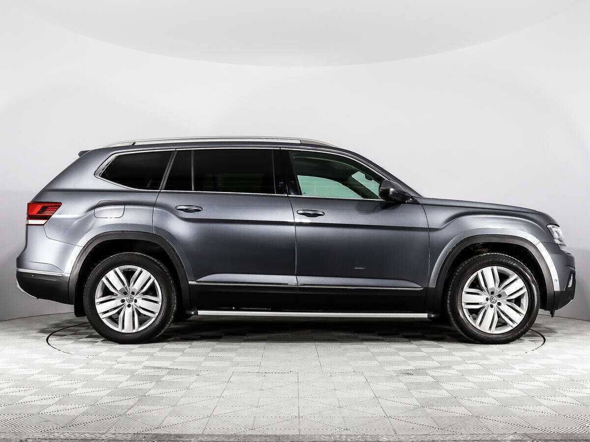Купить Volkswagen Teramont с пробегом. Фото: #3