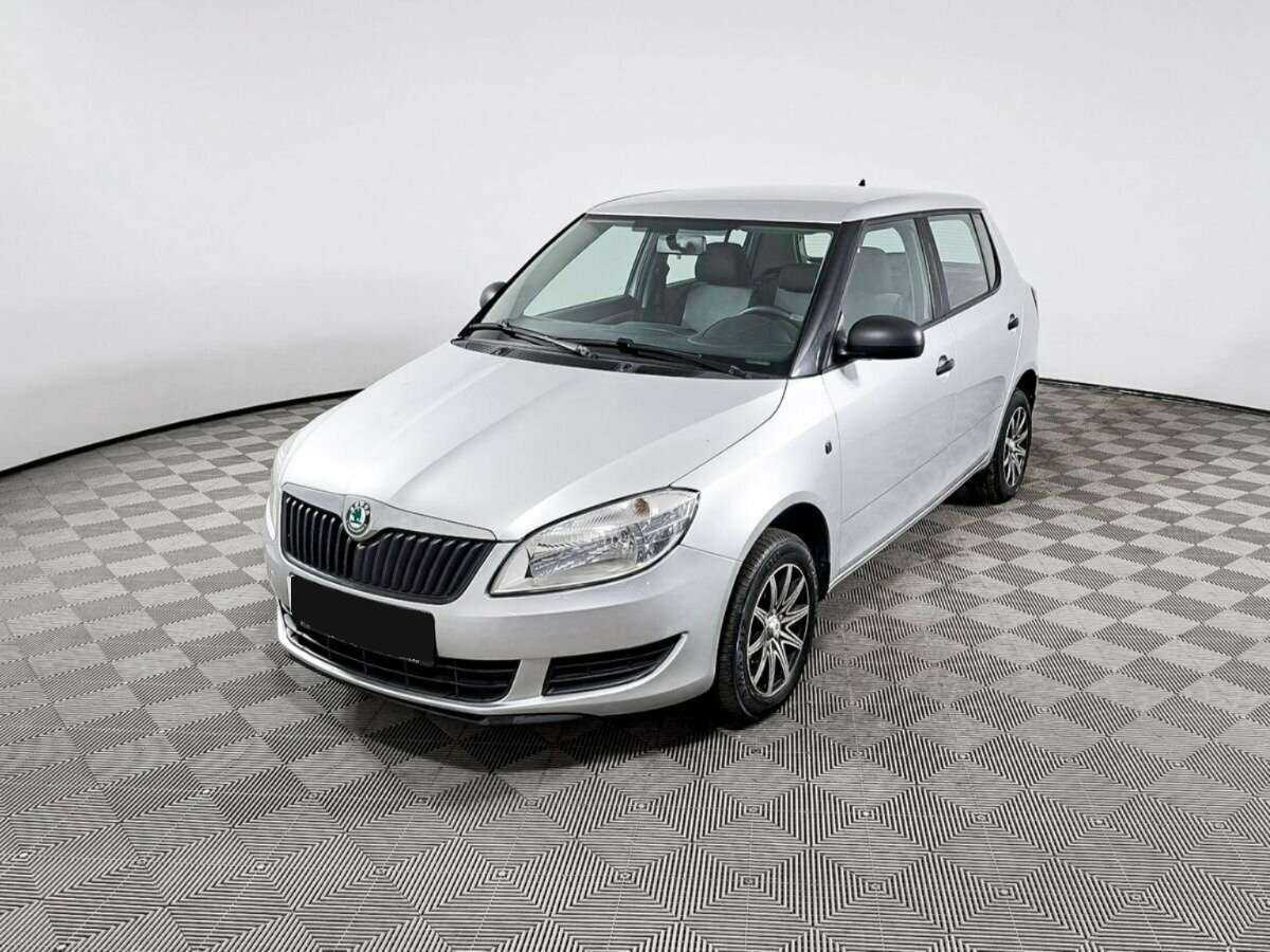 Купить Skoda Fabia с пробегом. Фото: #0