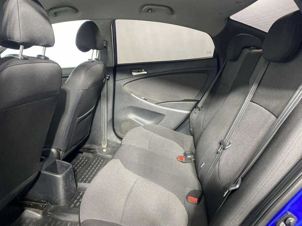 Купить Hyundai Solaris с пробегом. Фото: #10