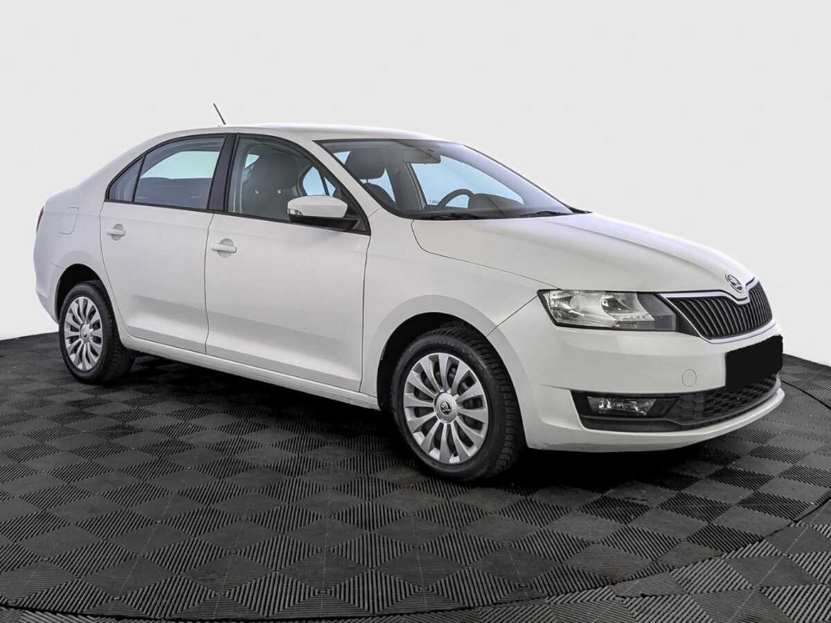 Купить Skoda Rapid с пробегом. Фото: #2