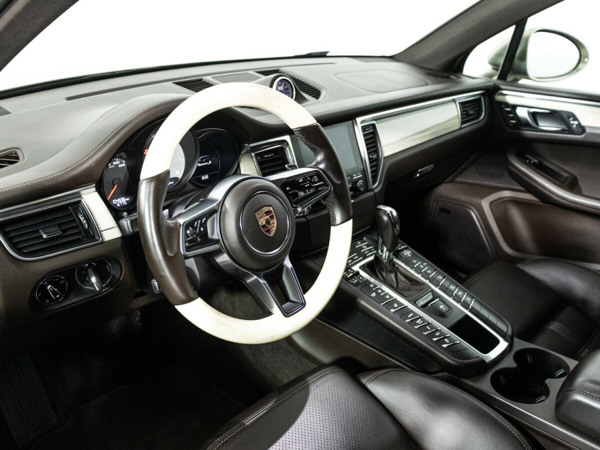 Купить Porsche Macan с пробегом. Фото: #10