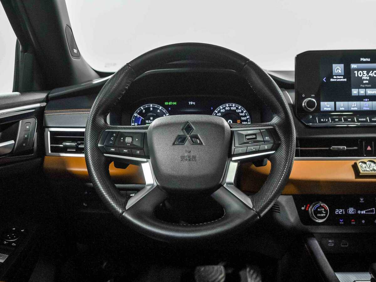 Купить Mitsubishi Outlander с пробегом. Фото: #8