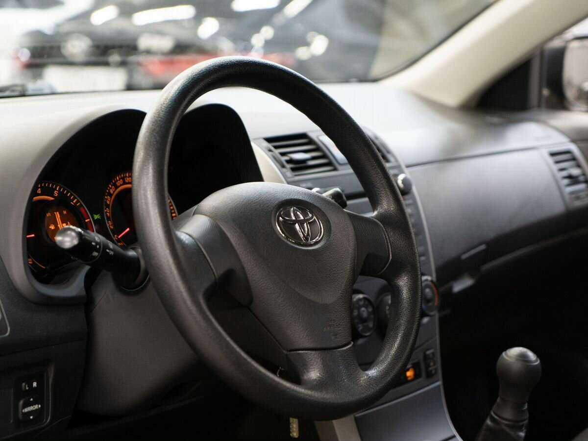 Купить Toyota Corolla с пробегом. Фото: #4