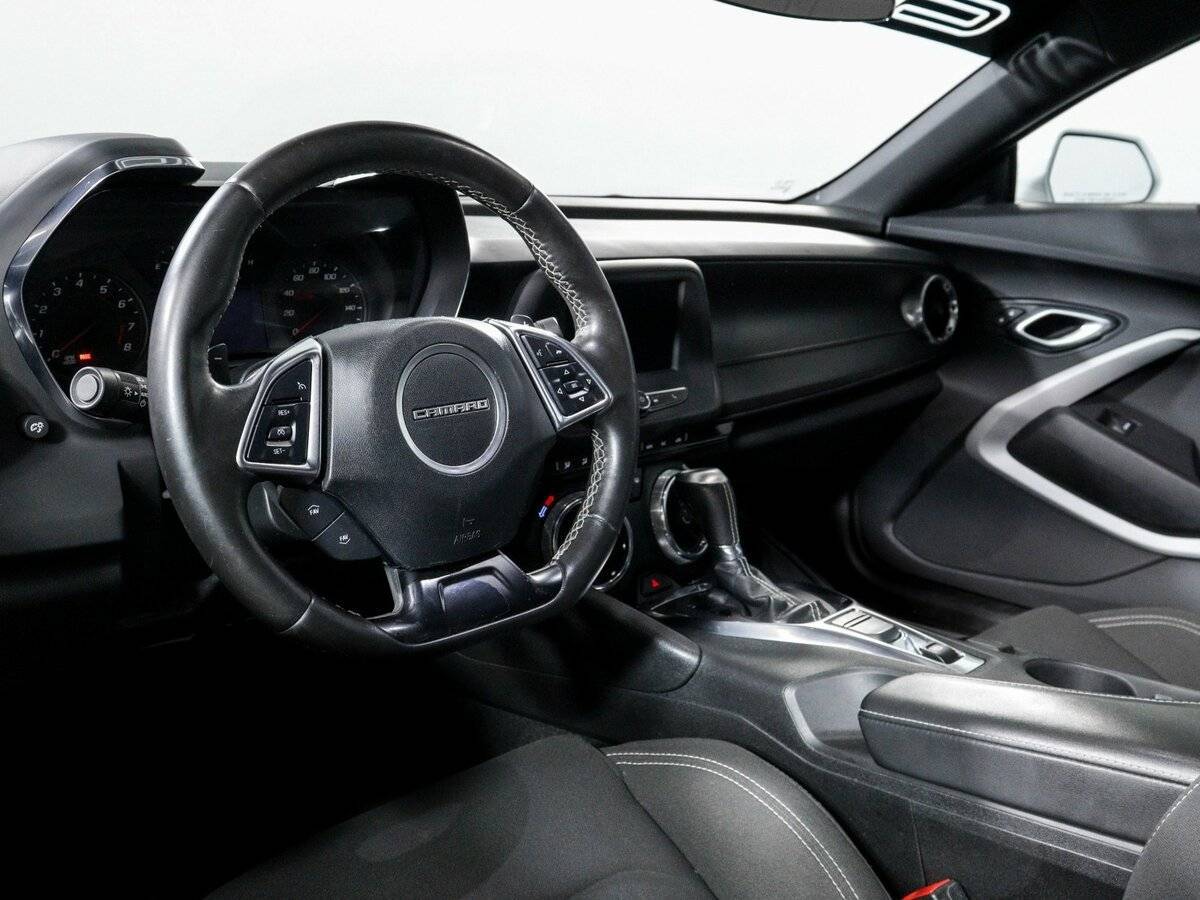 Купить Chevrolet Camaro с пробегом. Фото: #13