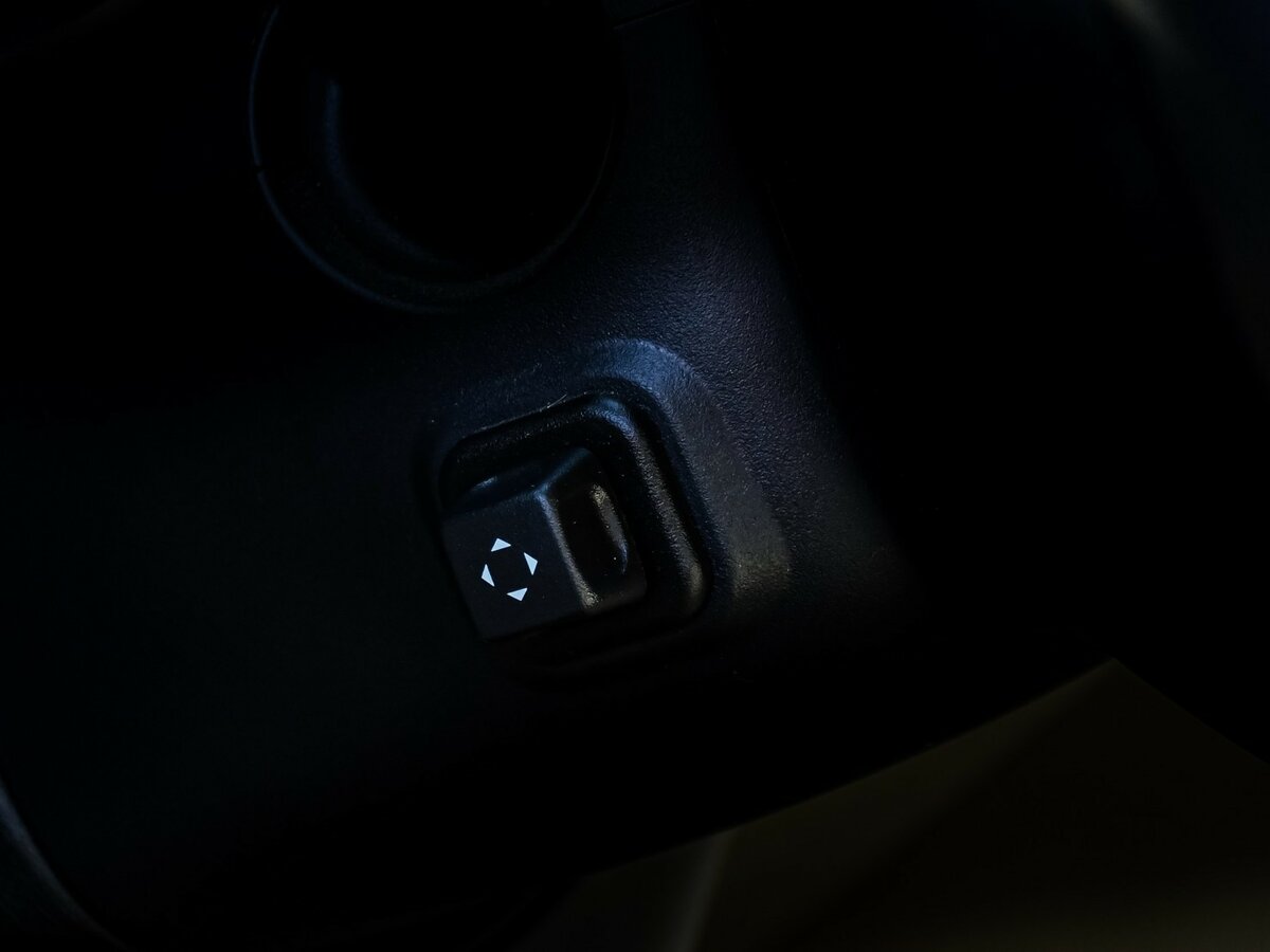 Купить Cadillac Escalade с пробегом. Фото: #21