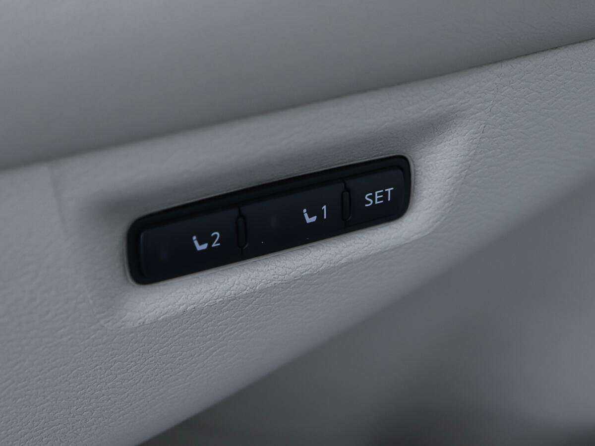 Купить Nissan Murano с пробегом. Фото: #19