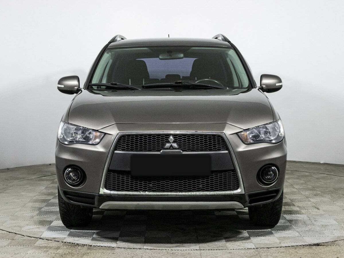 Купить Mitsubishi Outlander с пробегом. Фото: #1