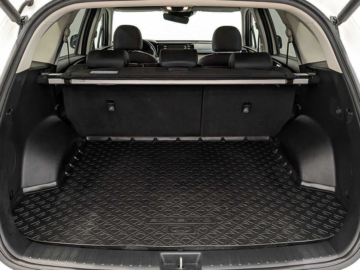 Купить Kia Sorento с пробегом. Фото: #9