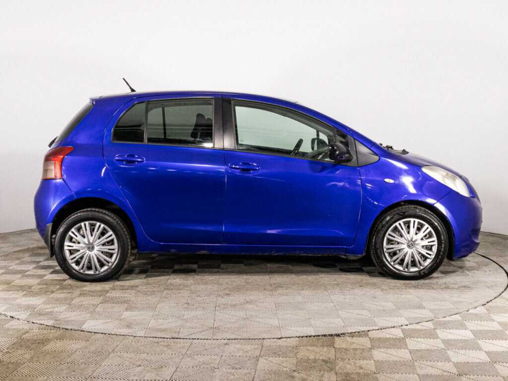 Купить Toyota Yaris с пробегом. Фото: #3
