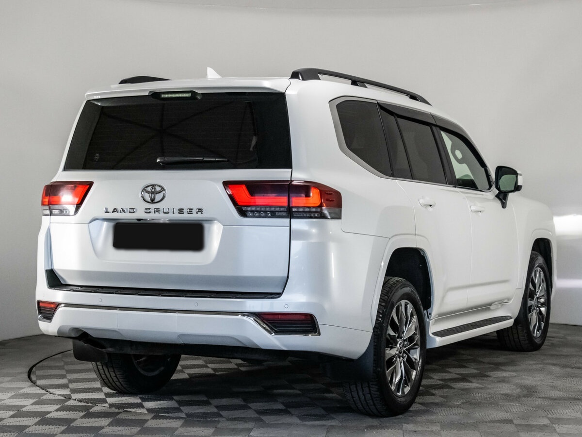 Купить Toyota Land Cruiser с пробегом. Фото: #3