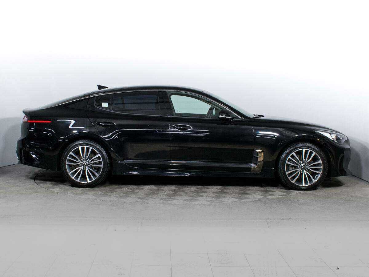 Купить Kia Stinger с пробегом. Фото: #3