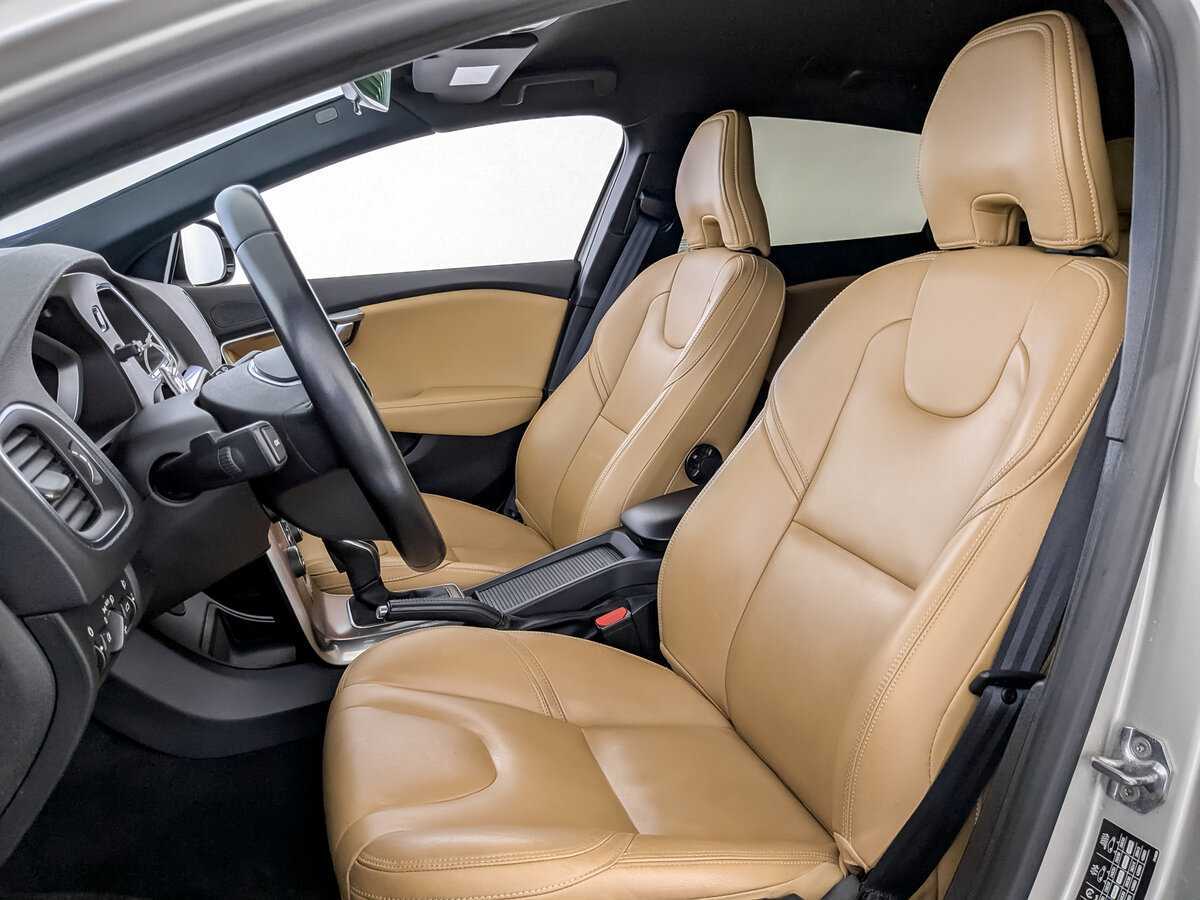 Купить Volvo V40 с пробегом. Фото: #19