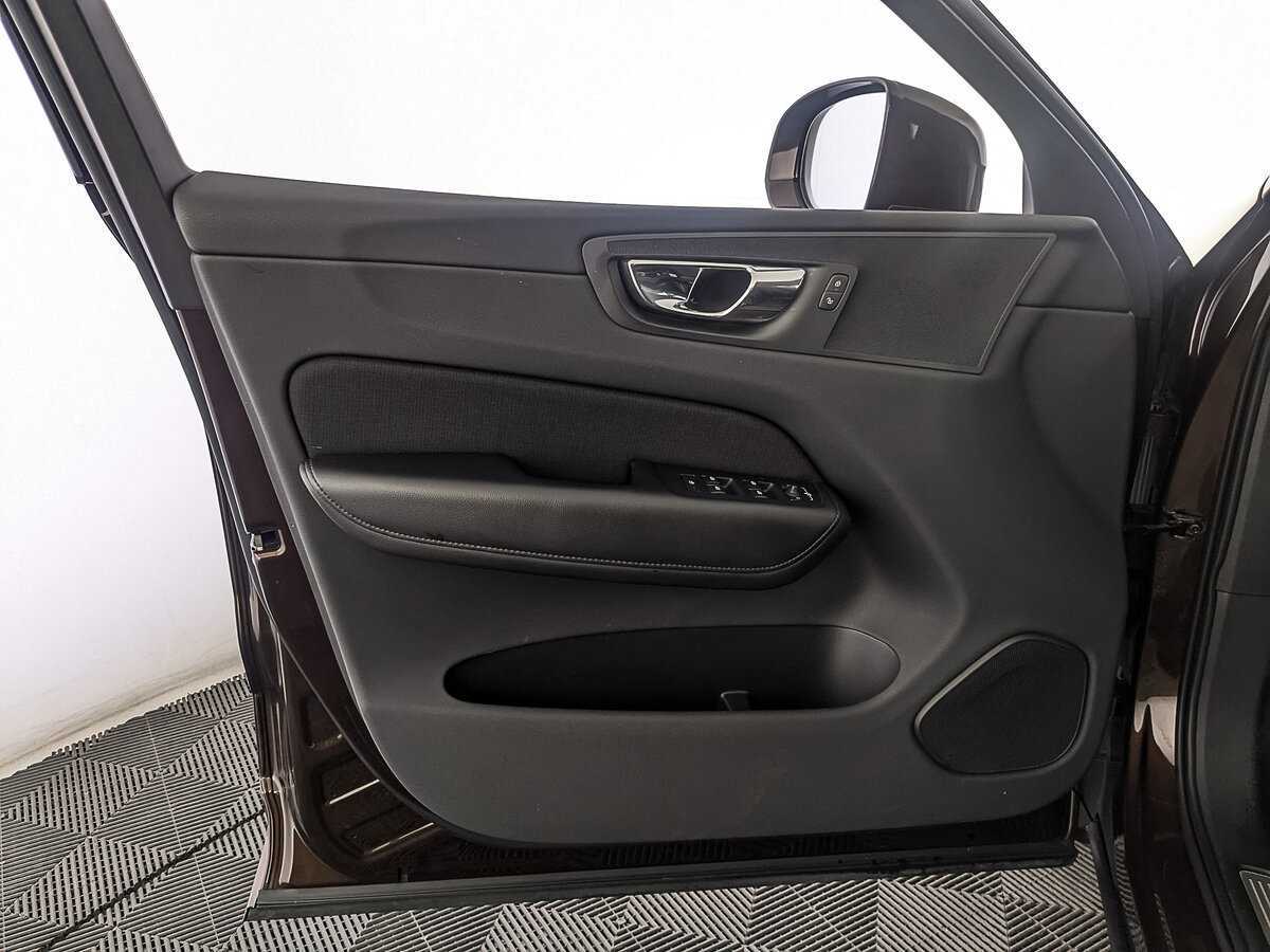 Купить Volvo XC60 с пробегом. Фото: #15