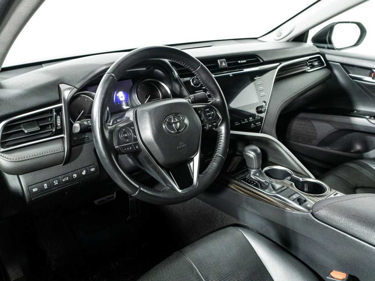 Купить Toyota Camry с пробегом. Фото: #10