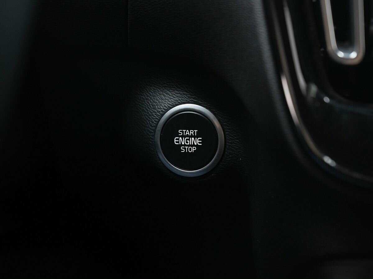 Купить Volvo XC40 с пробегом. Фото: #18
