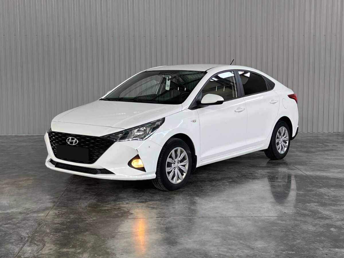 Купить Hyundai Solaris с пробегом. Фото: #0