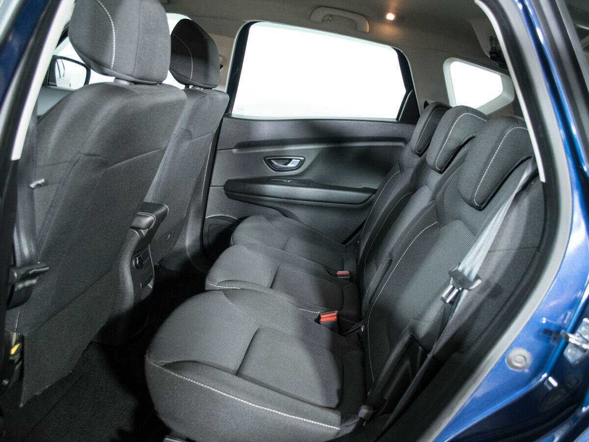 Купить Renault Scenic с пробегом. Фото: #9