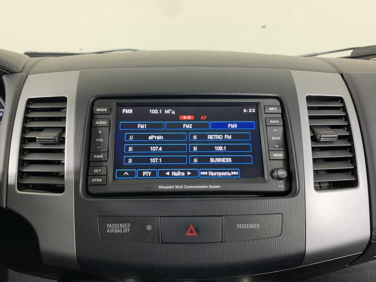 Купить Mitsubishi Outlander с пробегом. Фото: #15