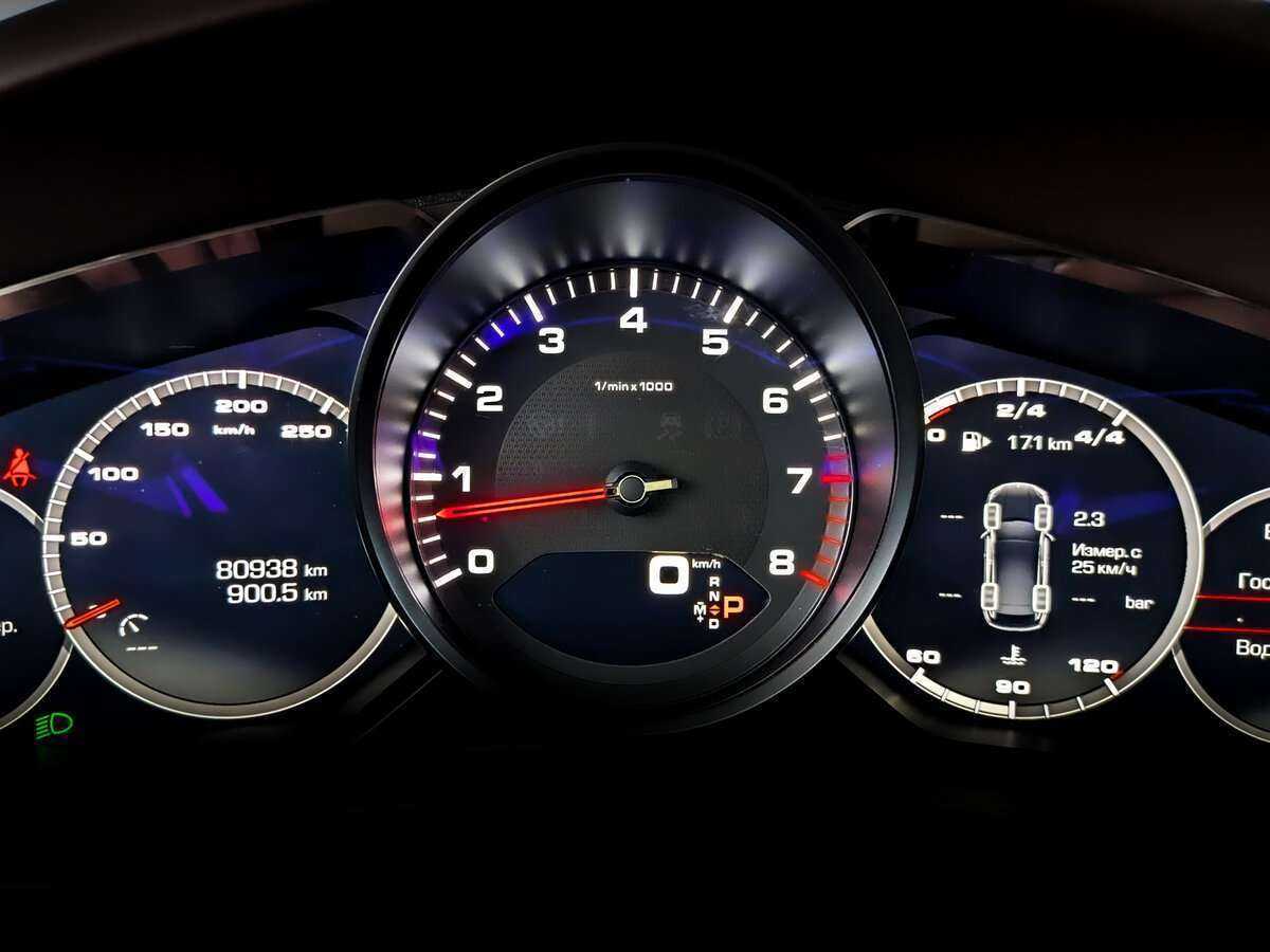 Купить Porsche Cayenne с пробегом. Фото: #10