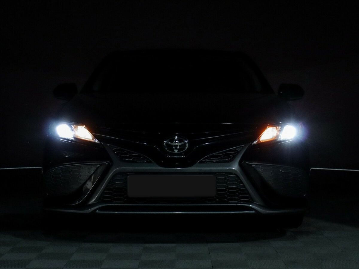 Купить Toyota Camry с пробегом. Фото: #15