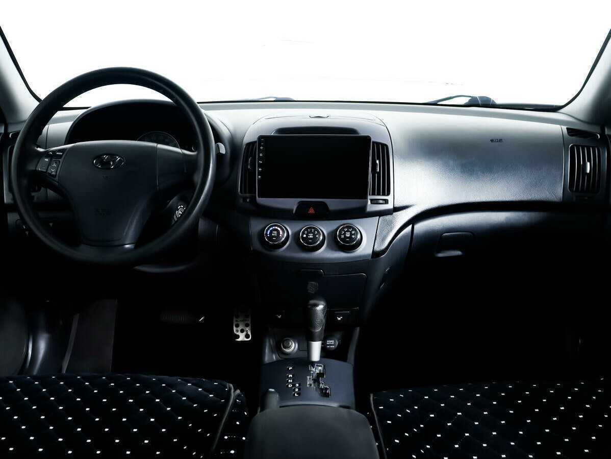 Купить Hyundai Elantra с пробегом. Фото: #10