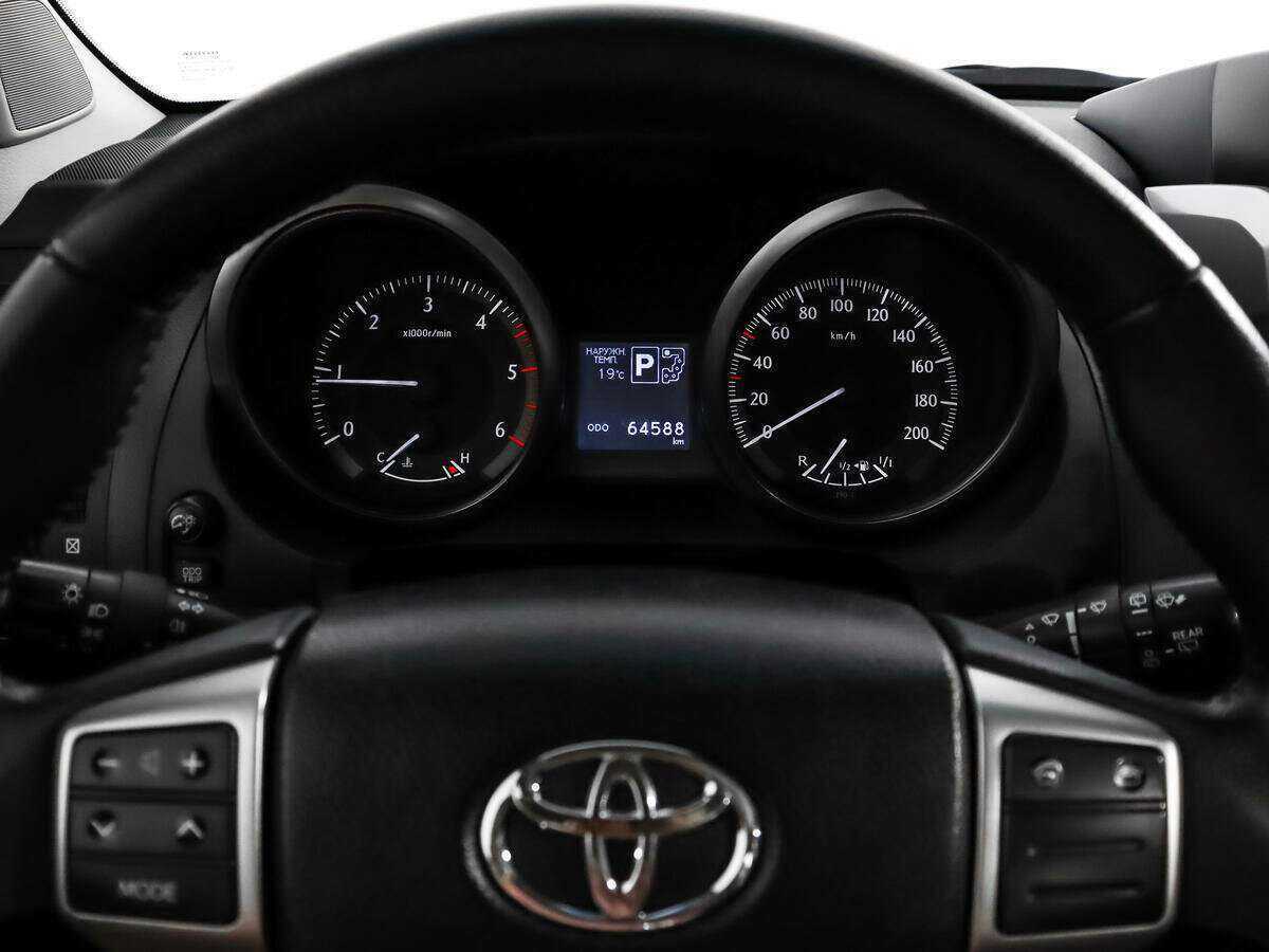 Купить Toyota Land Cruiser Prado с пробегом. Фото: #15
