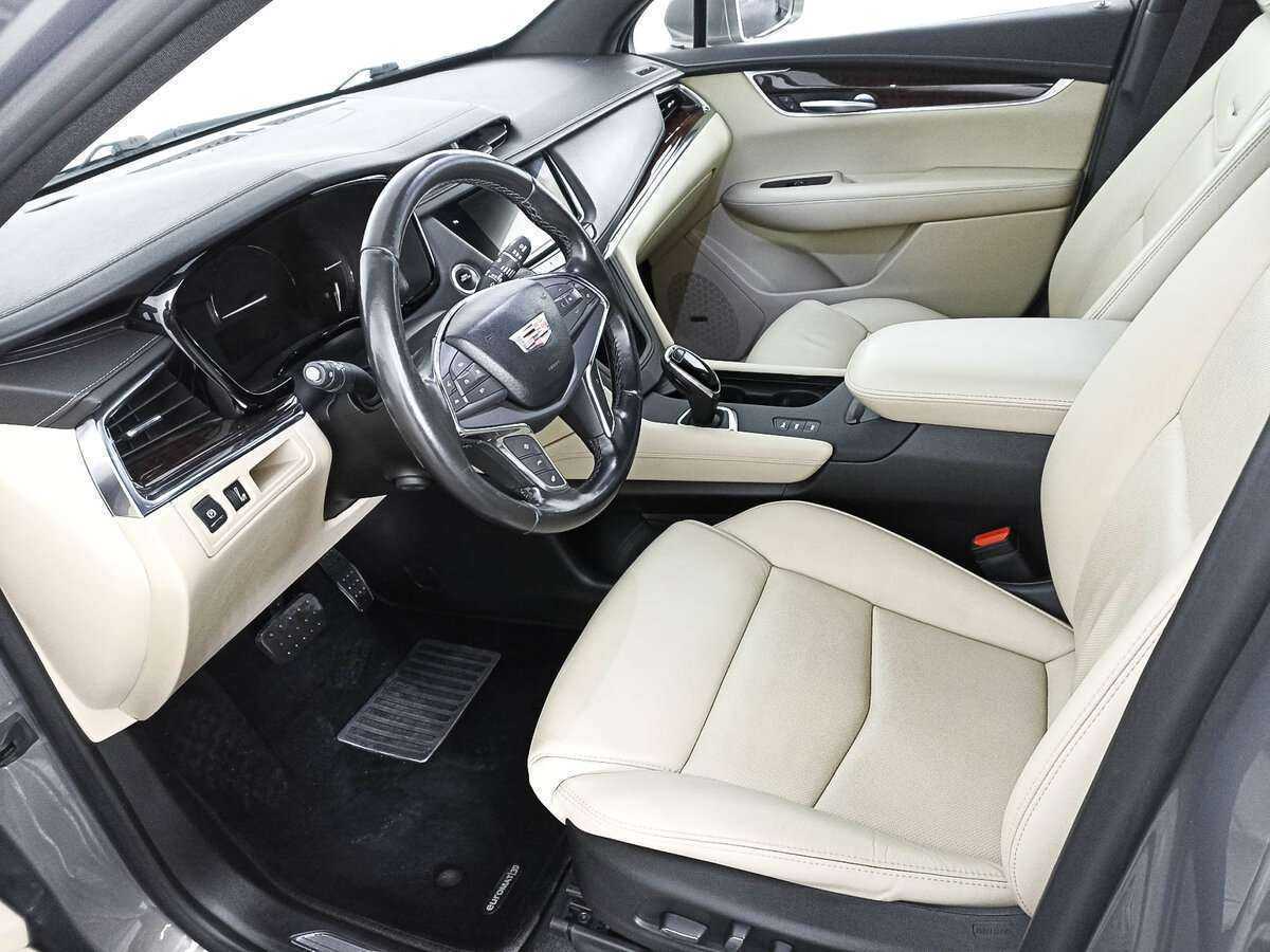 Купить Cadillac XT5 с пробегом. Фото: #13