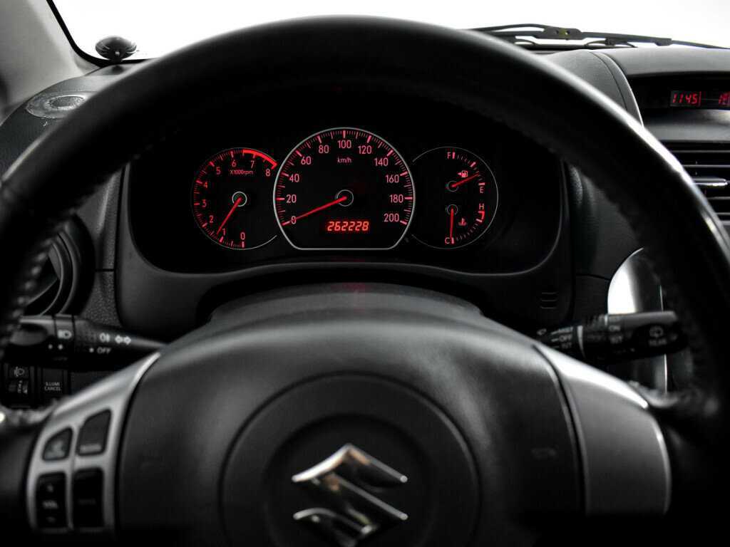Купить Suzuki SX4 с пробегом. Фото: #16