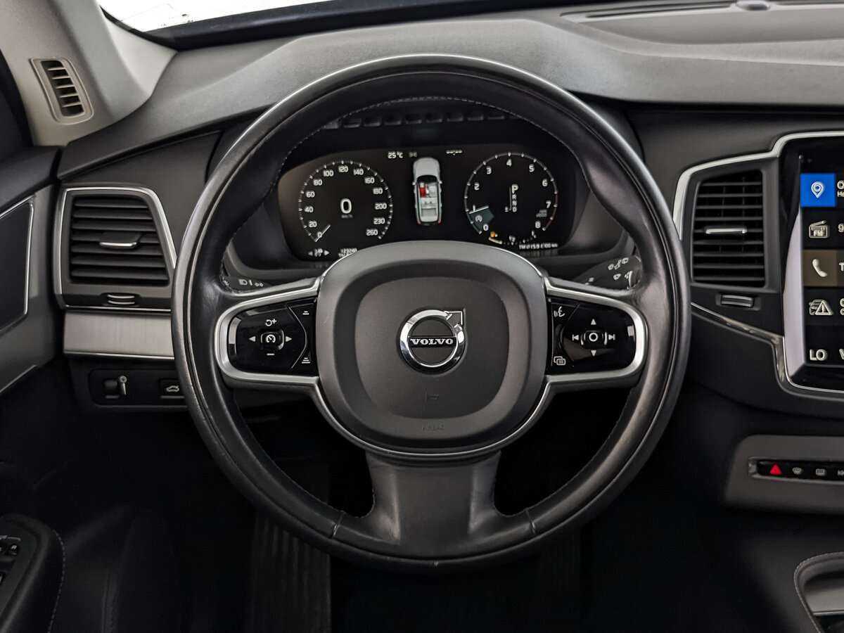 Купить Volvo XC90 с пробегом. Фото: #16