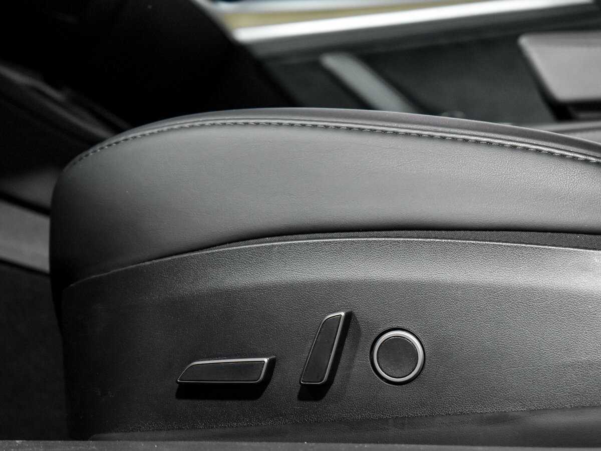 Купить Tesla Model 3 с пробегом. Фото: #10
