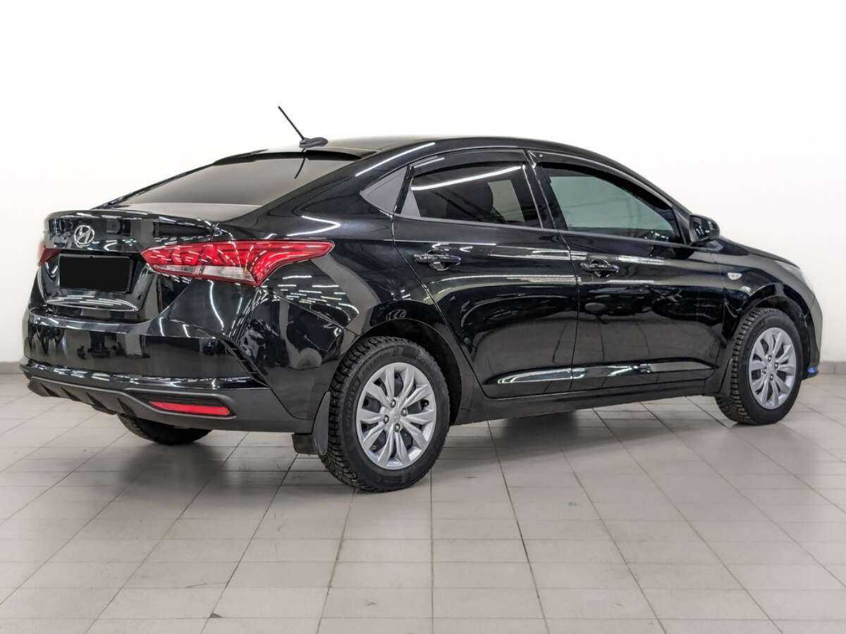Купить Hyundai Solaris с пробегом. Фото: #4