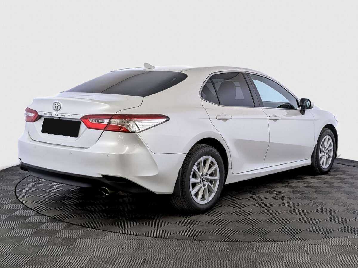 Купить Toyota Camry с пробегом. Фото: #4