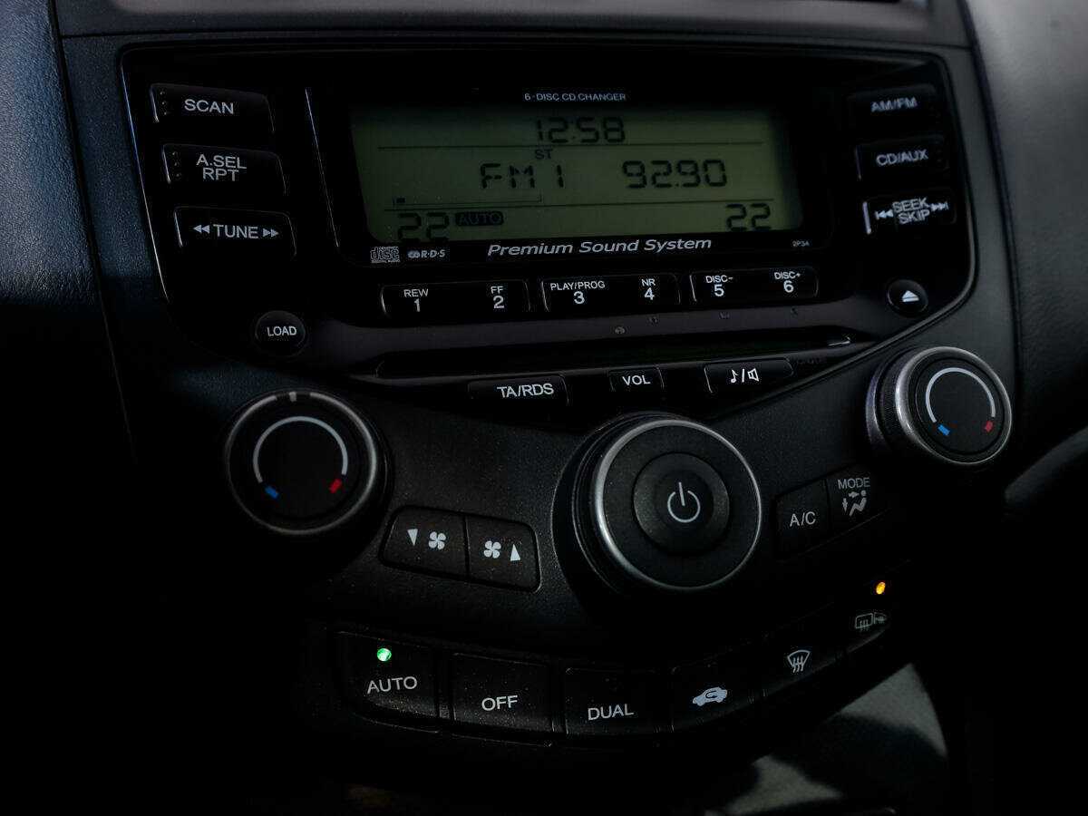 Купить Honda Accord с пробегом. Фото: #15