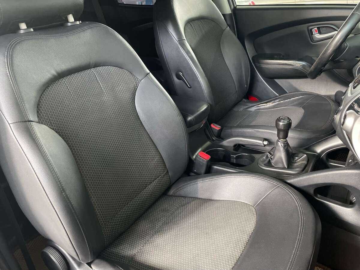 Купить Hyundai ix35 с пробегом. Фото: #12