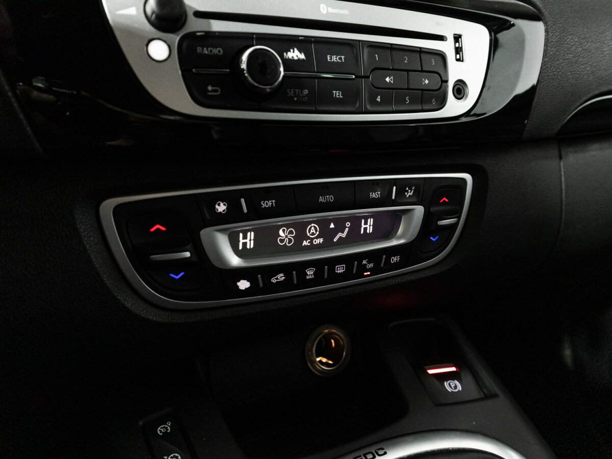 Купить Renault Scenic с пробегом. Фото: #16