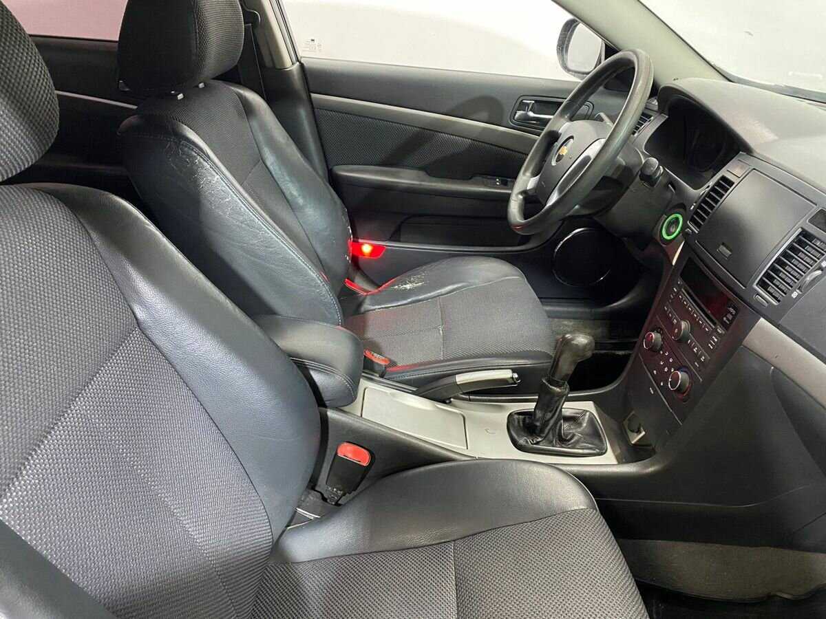 Купить Chevrolet Epica с пробегом. Фото: #10