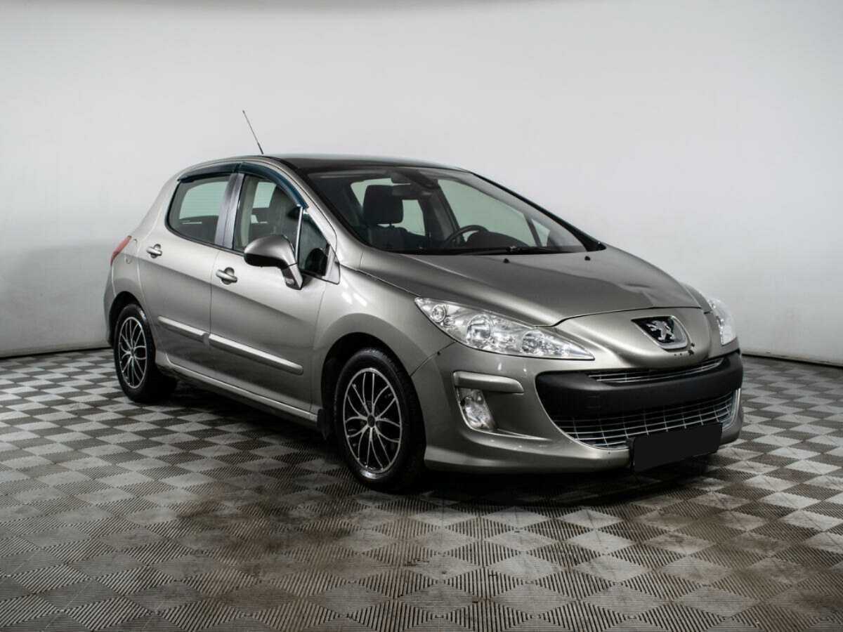 Купить Peugeot 308 с пробегом. Фото: #2