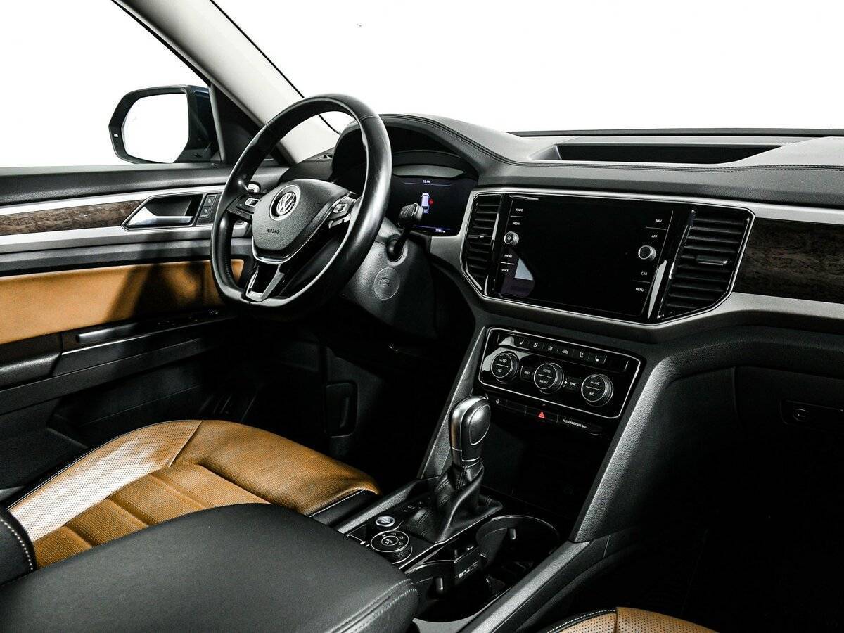 Купить Volkswagen Teramont с пробегом. Фото: #6