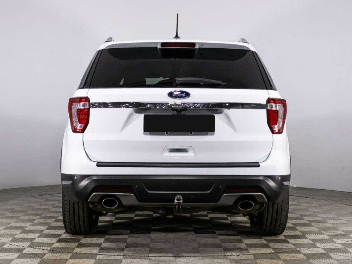 Купить Ford Explorer с пробегом. Фото: #4
