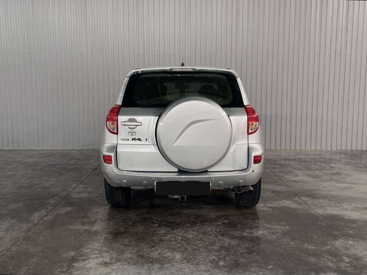 Купить Toyota RAV4 с пробегом. Фото: #5