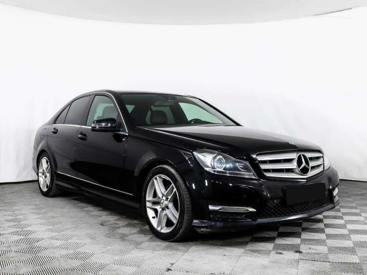 Купить Mercedes-Benz C-Класс с пробегом. Фото: #2