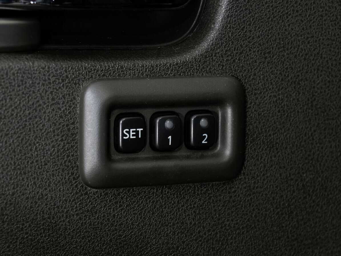 Купить Nissan Pathfinder с пробегом. Фото: #17