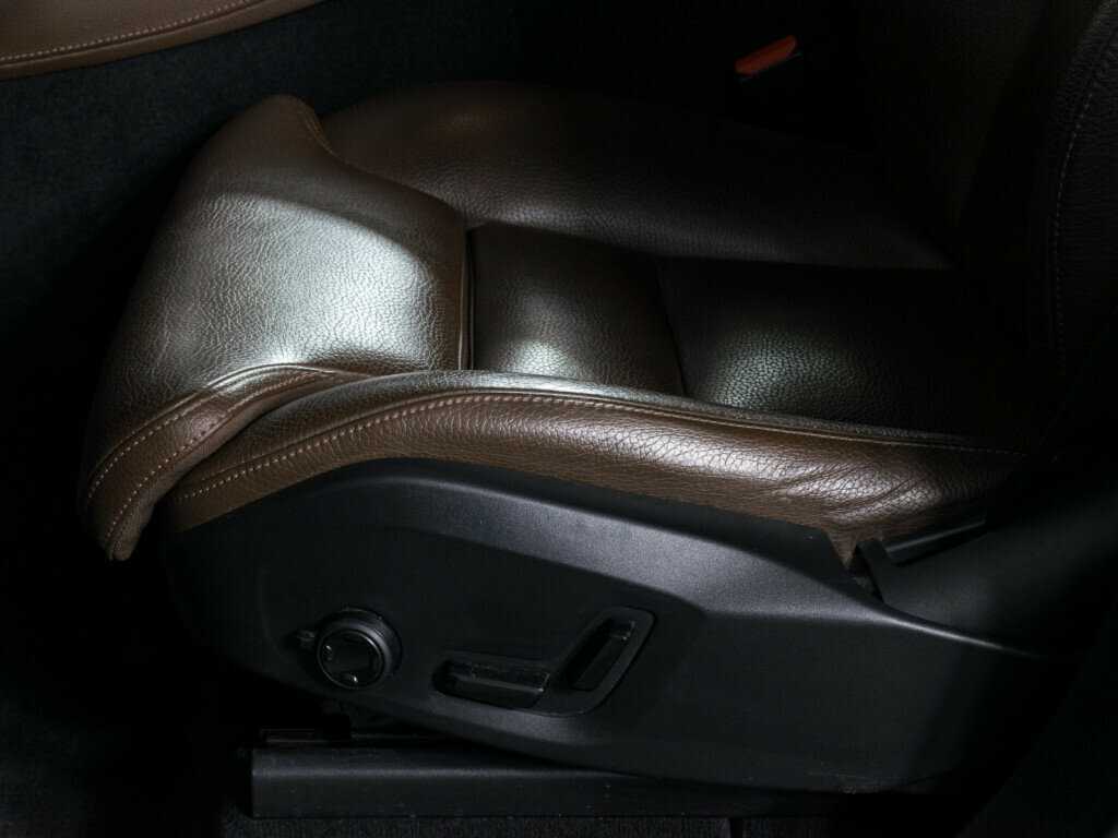 Купить Volvo XC90 с пробегом. Фото: #12