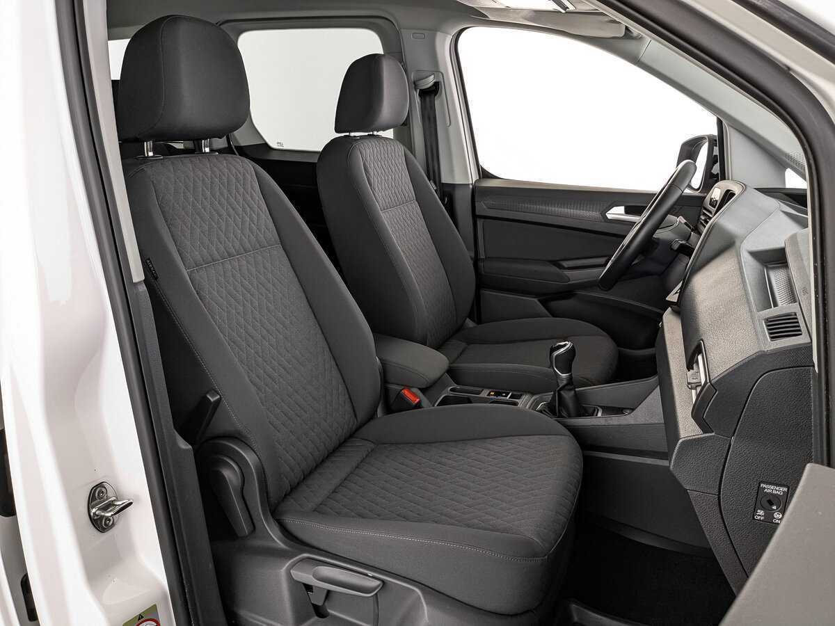 Купить Volkswagen Caddy с пробегом. Фото: #22
