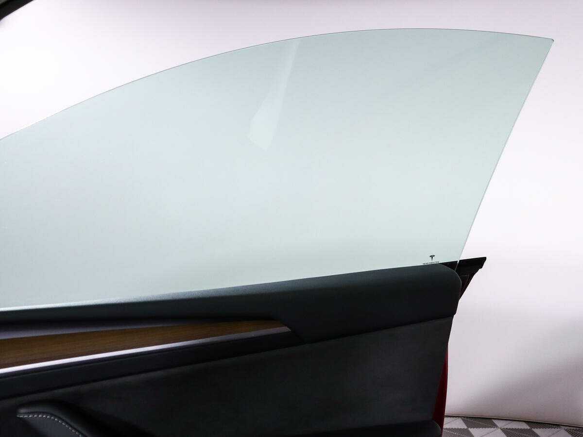 Купить Tesla Model Y с пробегом. Фото: #18