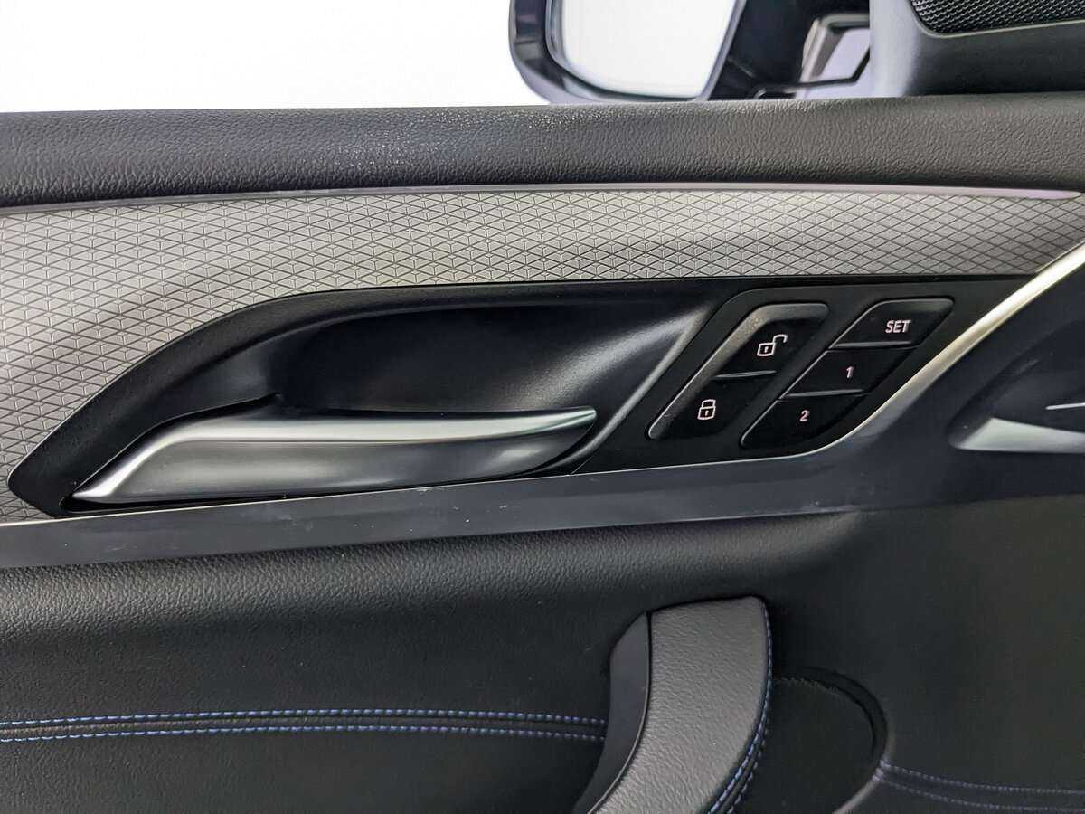 Купить BMW X4 с пробегом. Фото: #21