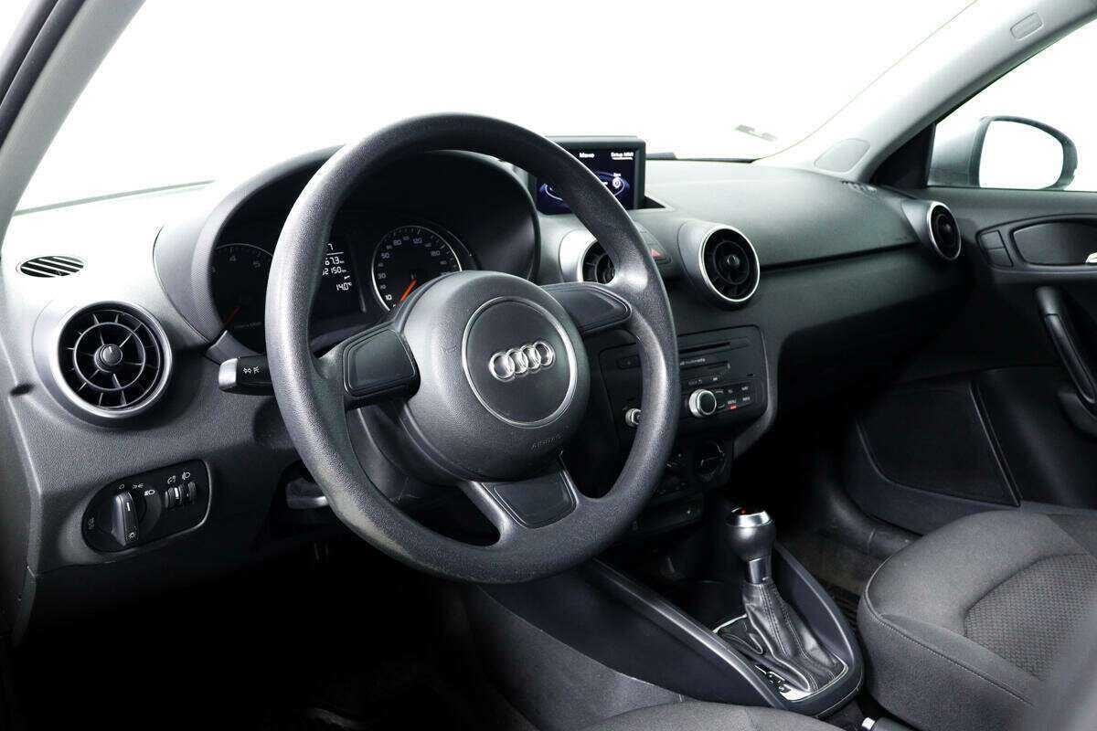Купить Audi A1 с пробегом. Фото: #12